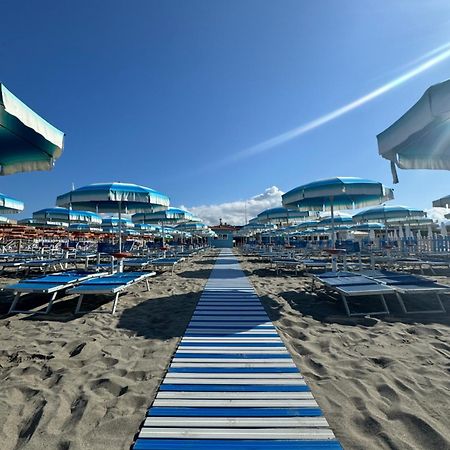 Hotel Bagno Stella Del Mare 마리나 디 카라라 외부 사진